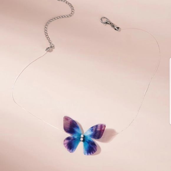 *Sejla* Butterfly Choker - Picture 3 of 5